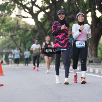 Runner Photo 1503930