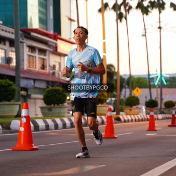 Runner Photo 1504005