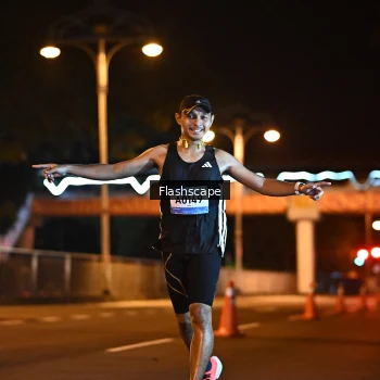 Runner Photo 1504035