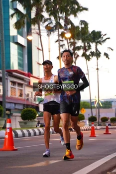 Runner Photo 1504066