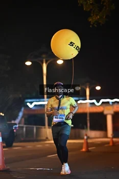 Runner Photo 1504071