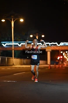 Runner Photo 1504136