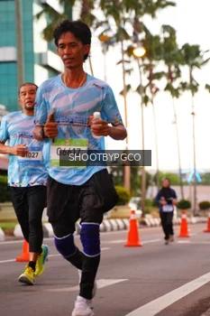 Runner Photo 1504323