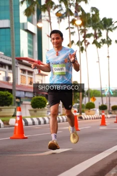 Runner Photo 1504336