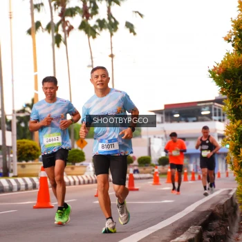 Runner Photo 1504346