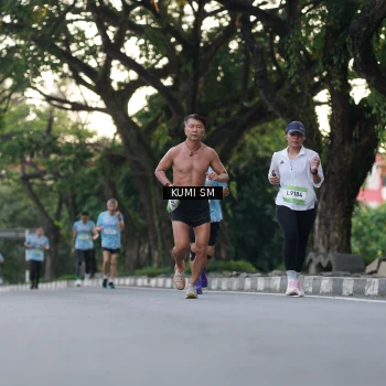 Runner Photo 1504359