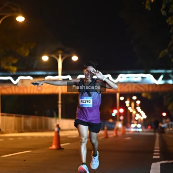 Runner Photo 1504406
