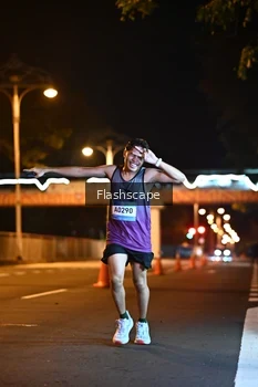 Runner Photo 1504412