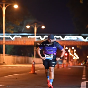 Runner Photo 1504501