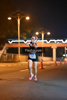 Runner Photo 1504572