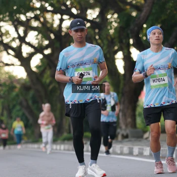 Runner Photo 1504580