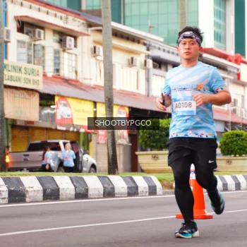 Runner Photo 1504599