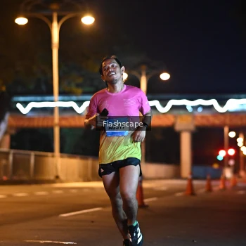 Runner Photo 1504616