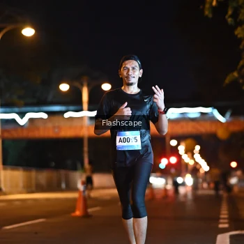 Runner Photo 1504641