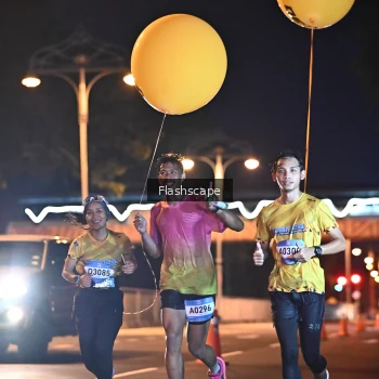 Runner Photo 1504660