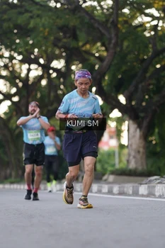 Runner Photo 1504663