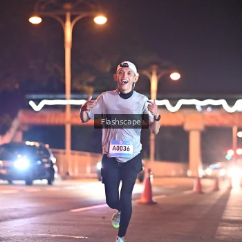 Runner Photo 1504685
