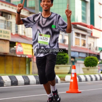 Runner Photo 1504838