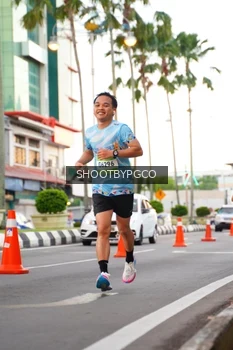 Runner Photo 1504871