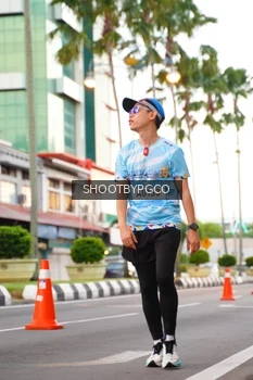 Runner Photo 1504911