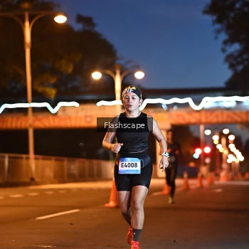 Runner Photo 1504992