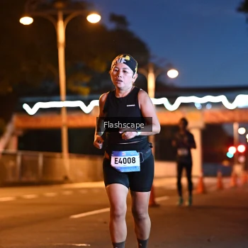 Runner Photo 1504995