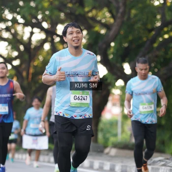 Runner Photo 1505075