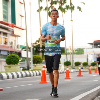 Runner Photo 1505236