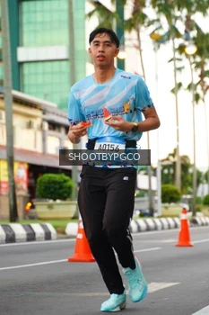 Runner Photo 1505398