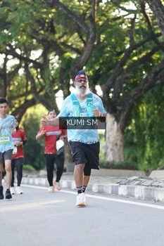 Runner Photo 1505683