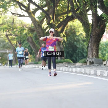 Runner Photo 1505710