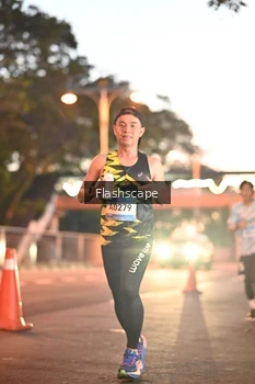 Runner Photo 1505711