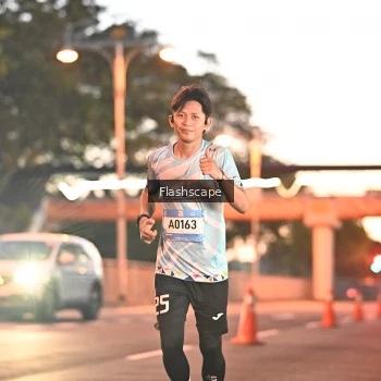 Runner Photo 1505714