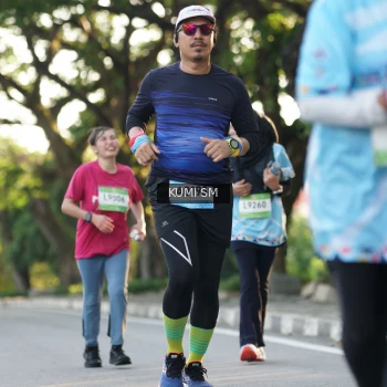 Runner Photo 1505995