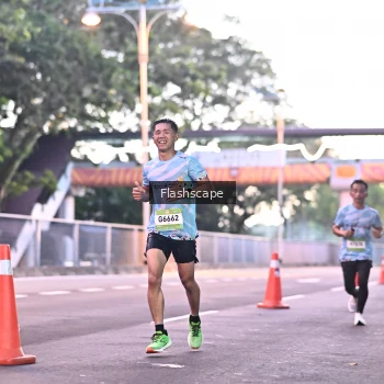 Runner Photo 1506084