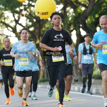 Runner Photo 1506246