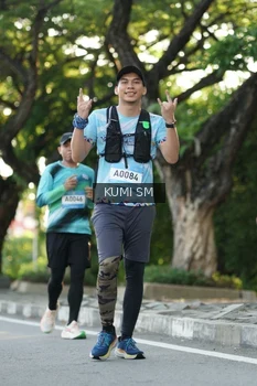 Runner Photo 1506270