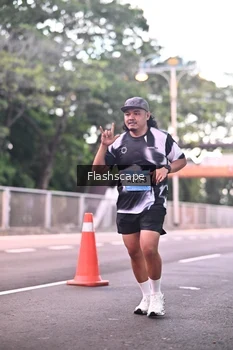 Runner Photo 1506376