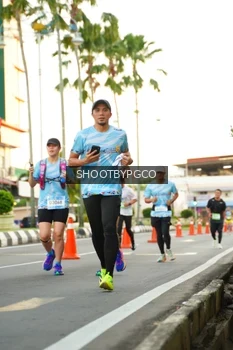 Runner Photo 1506418