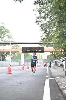 Runner Photo 1506660