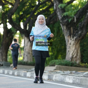 Runner Photo 1506703