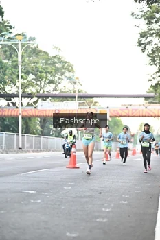 Runner Photo 1506720