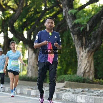 Runner Photo 1506741