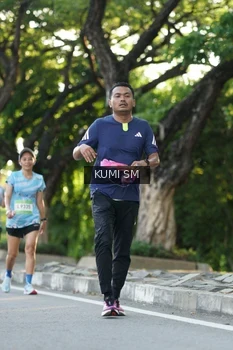 Runner Photo 1506764