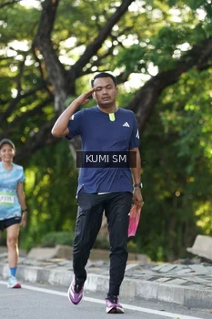 Runner Photo 1506767