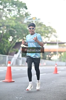 Runner Photo 1506776