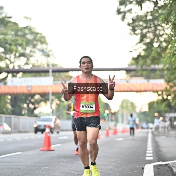 Runner Photo 1506886