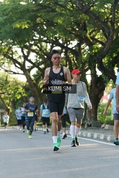 Runner Photo 1506985