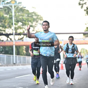 Runner Photo 1507296