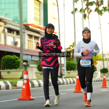 Runner Photo 1507613